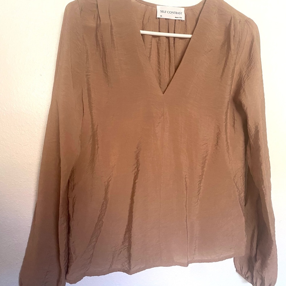 Tan or brown V-neck long-sleeve blouse from the brand Self Contrast - Picture 2 of 6